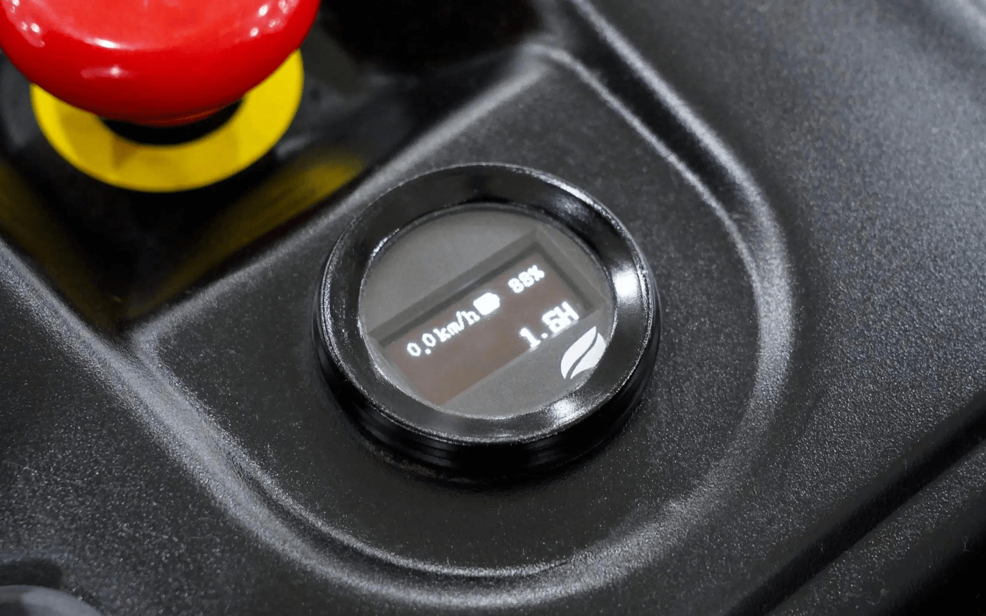 Transpaleta eléctrica de carga pesada con asiento_1440x900_3